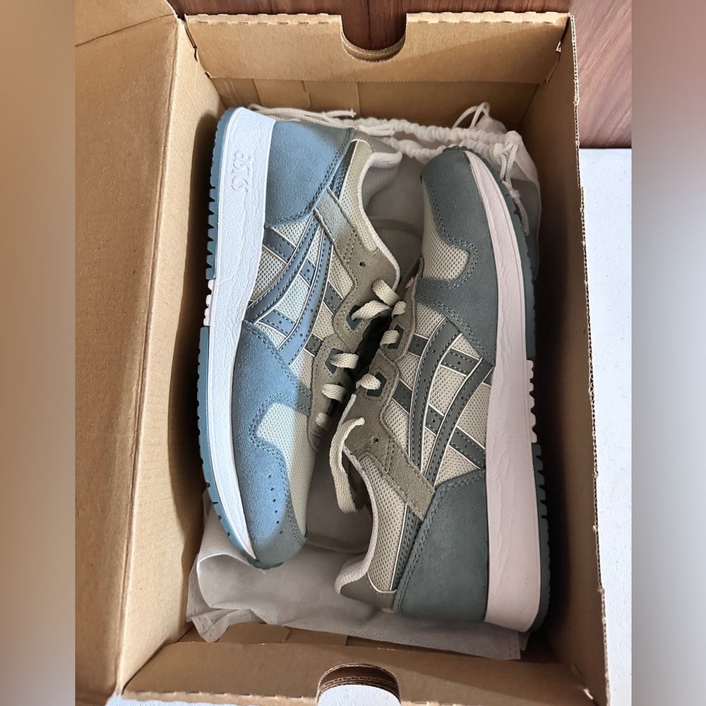 ASICS UNISEX Olive and Teal Running Shoes Size 6.5 like new! - Picture 12 of 14